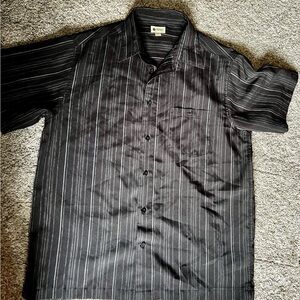Men’s Haggar Button Up shirt